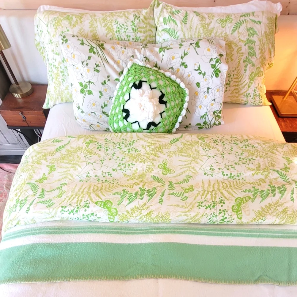 Vintage Queen Sz 5pc Bedding Curation - Picture 4 of 11